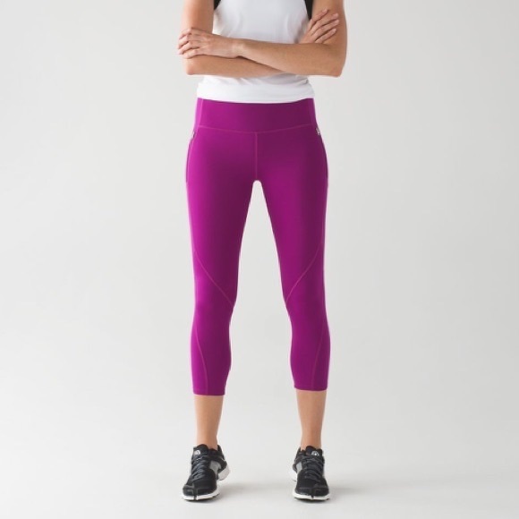 Lululemon Rush Hour Crop 21” - Picture 3 of 11